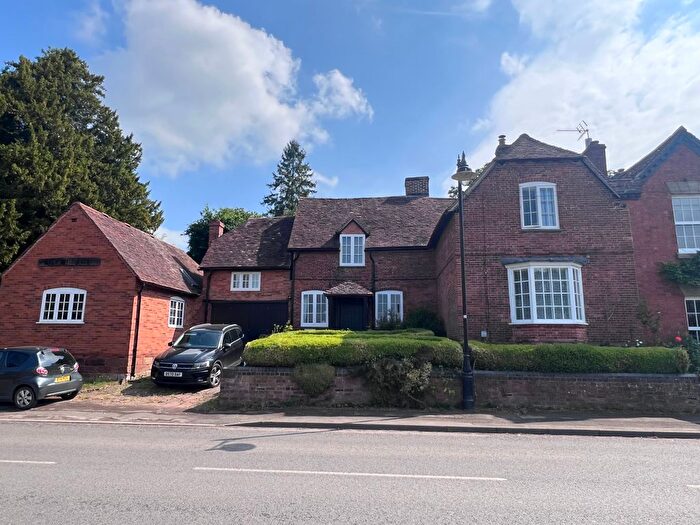 3 Bedroom Semi-Detached House To Rent In Spencers Lane, Solihull, CV7
