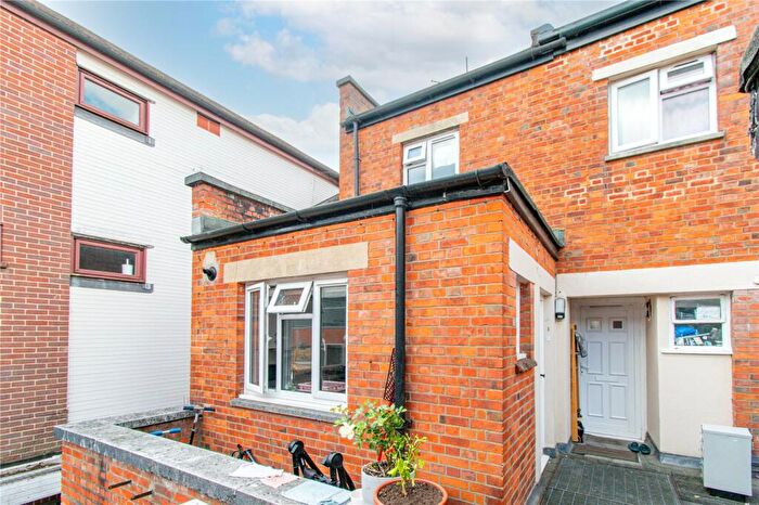 2 Bedroom Apartment To Rent In Northbrook Street, Newbury, Berkshire, RG14