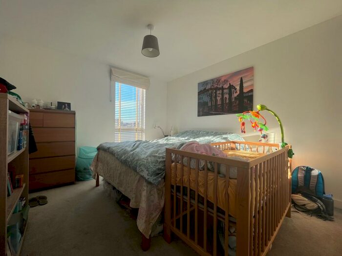 2 Bedroom Flat To Rent In Overhill Close, CB2