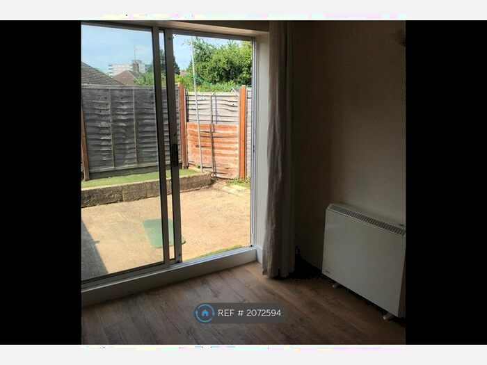 1 Bedroom Flat To Rent In The Annexe Southcote Lane, Reading, RG30