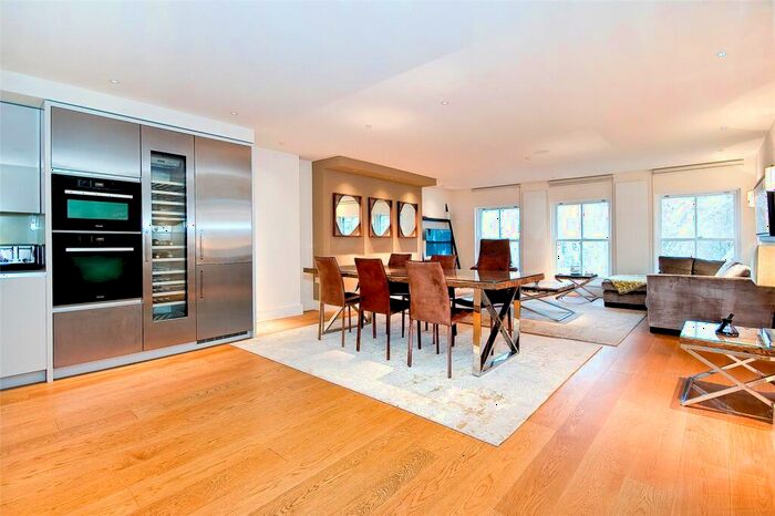 2 Bedroom Apartment To Rent In Turnmill Street, EC1M