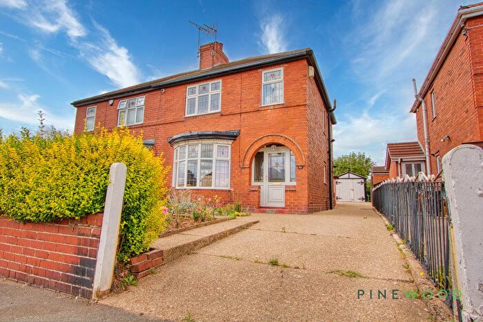 3 Bedroom Semi-Detached House For Sale In Skinner Street, Creswell, Worksop, Notts, S80