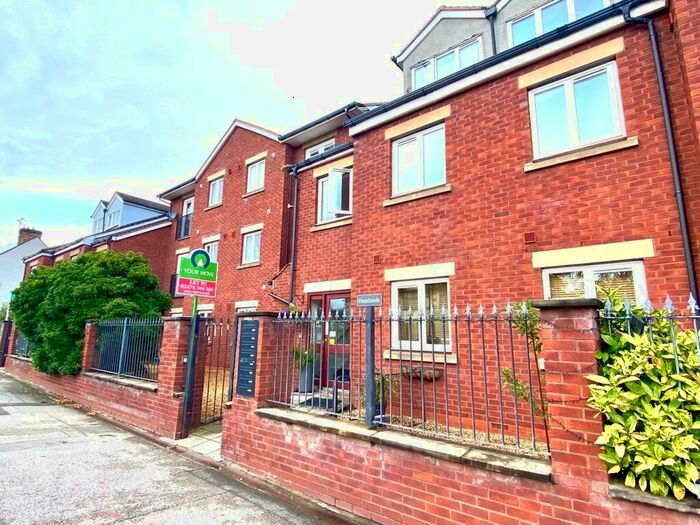 2 Bedroom Flat To Rent In Heath End Road, Nuneaton, Warwickshire, CV10