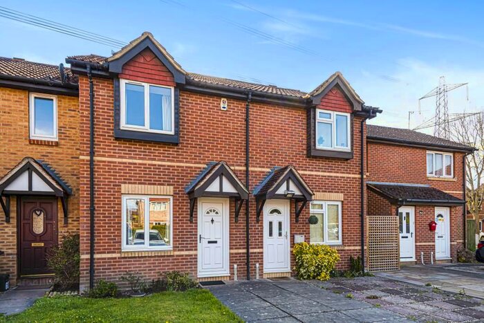 2 Bedroom Terraced House To Rent In Didcot, Oxfordshire, OX11