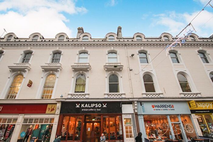 2 Bedroom Flat To Rent In Fleet Street, Torquay, TQ2