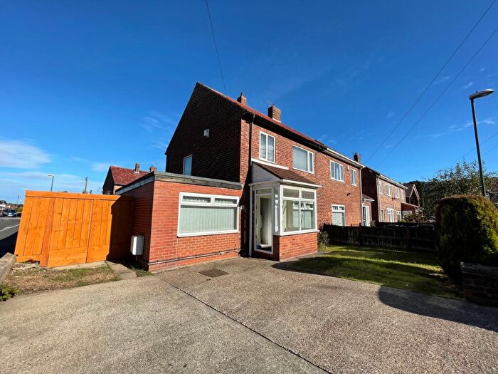 3 Bedroom Semi-Detached House To Rent In Summerhill Road, Harton, South Shields, Tyne And Wear, NE34