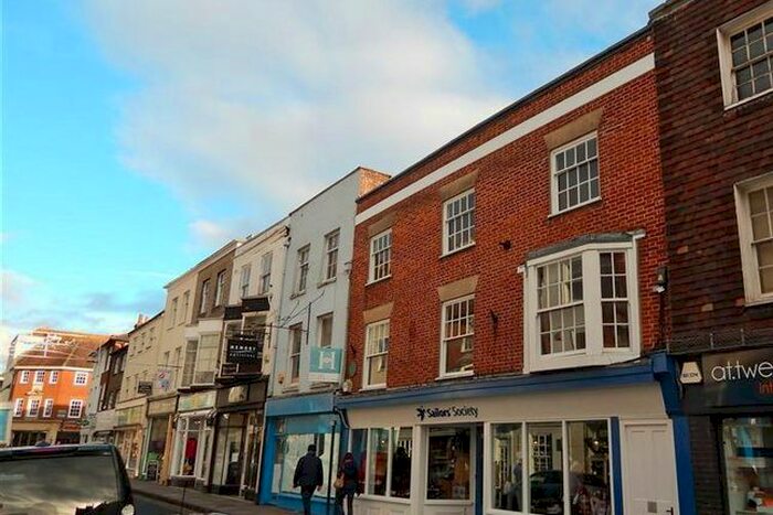 2 Bedroom Flat To Rent In Catherine Street, Salisbury, SP1