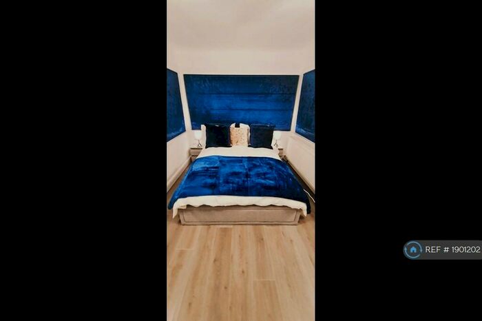 Studio To Rent In Bittacy Rise, London, NW7