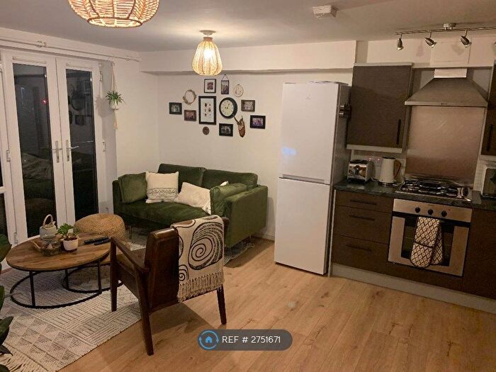 1 Bedroom Flat To Rent In River View, Shefford, SG17