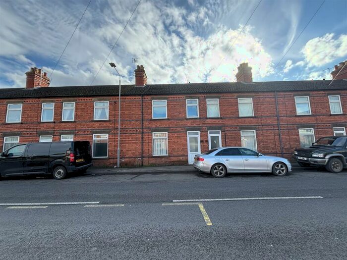 3 Bedroom Terraced House To Rent In Hawton Lane, Balderton, Newark, NG24