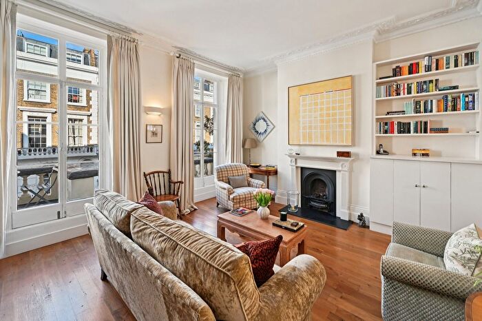 3 Bedroom Terraced House For Sale In Cambridge Street, Pimlico, SW1V