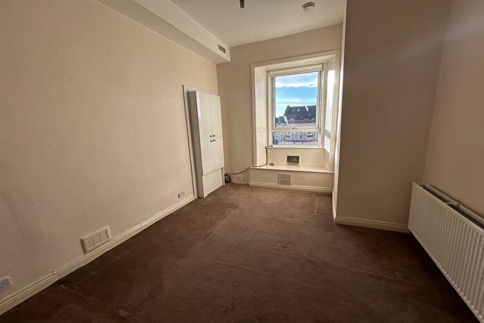 1 Bedroom Apartment To Rent In , Wheatfield Place, Gorgie, Edinburgh, F2