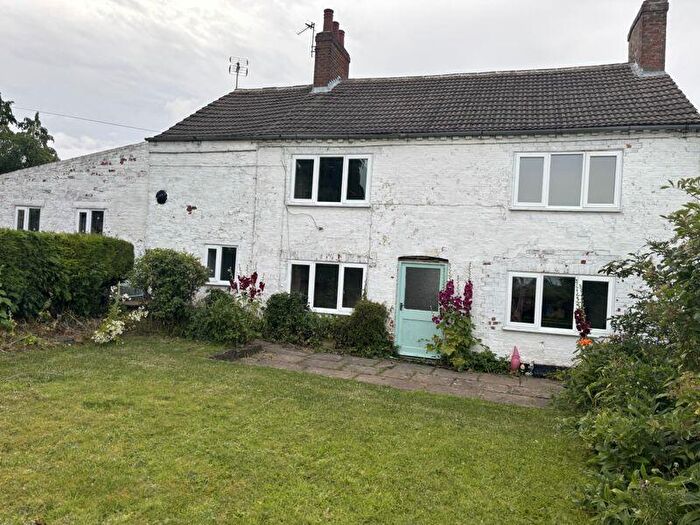 3 Bedroom Detached House For Sale In Gringley Road, Beckingham, DN10