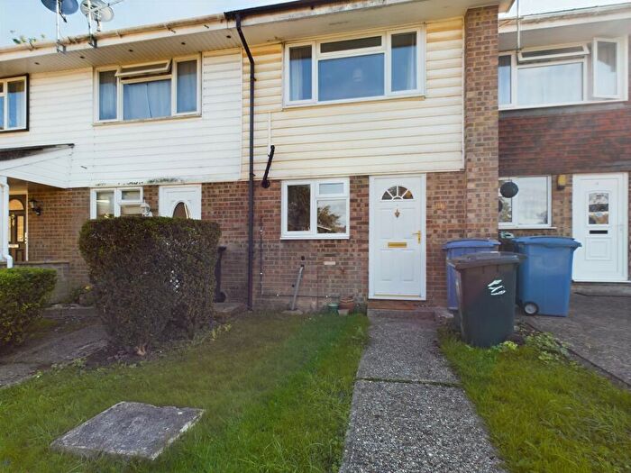 2 Bedroom Terraced House To Rent In Compton Close, Hook, RG27