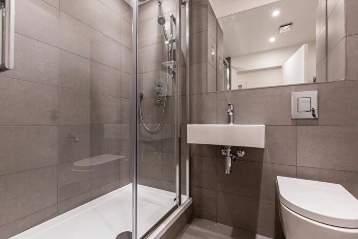 1 Bedroom Flat To Rent In Old Church Court, Grove Road, N11