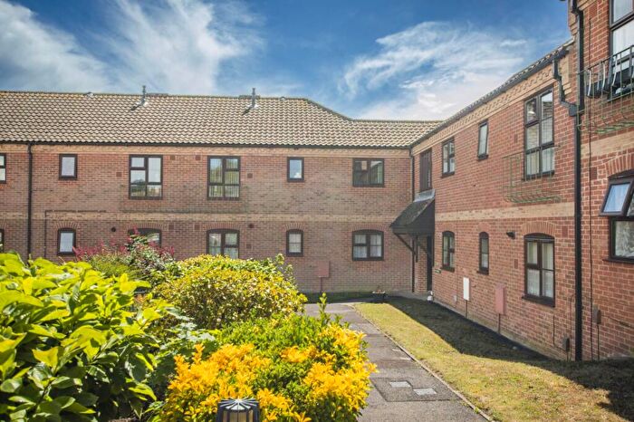 2 Bedroom Flat For Sale In Rowan Court, Norwich, NR5
