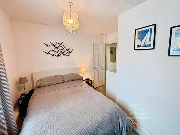 2 Bedroom Apartment To Rent In Spencer Road, Ryde, PO33