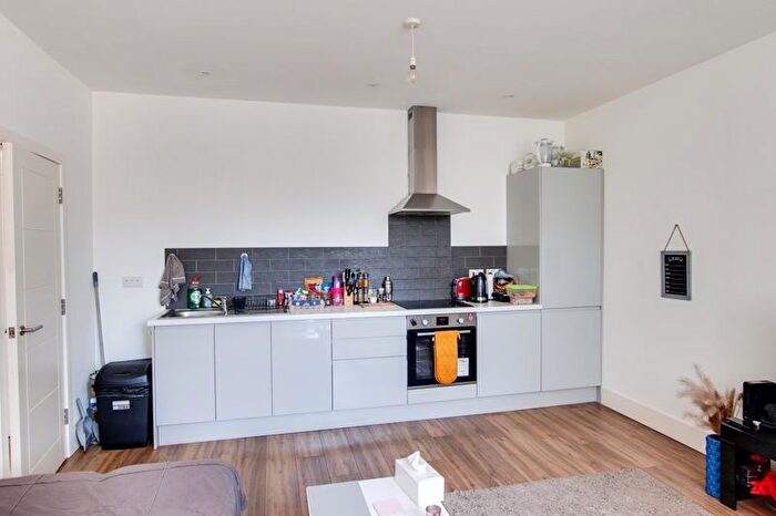 1 Bedroom Flat To Rent In Pavilions Court, Windsor Road, Trowbridge, BA14