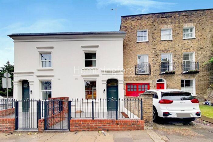 1 Bedroom Terraced House To Rent In North Hill, Highgate, N6