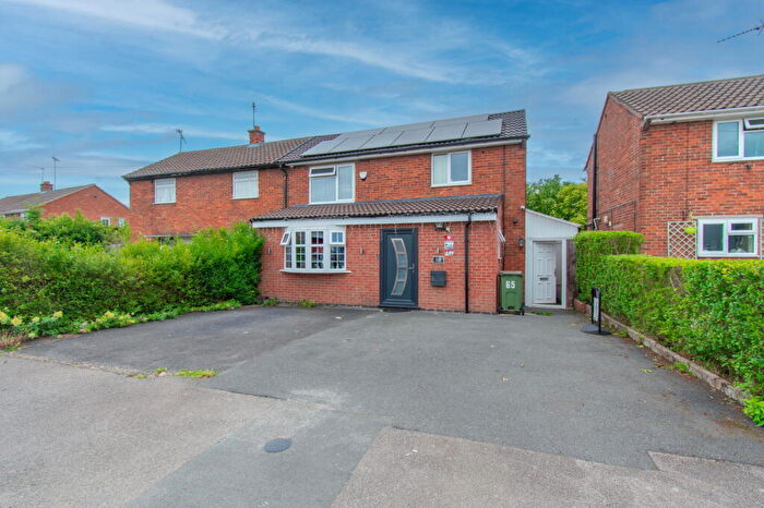 3 Bedroom Semi-Detached House For Sale In West Avenue, Wigston, LE18