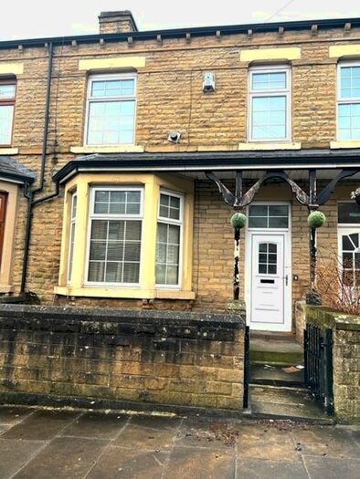 4 Bedroom Terraced House To Rent In Burnett Avenue, Bradford, BD5