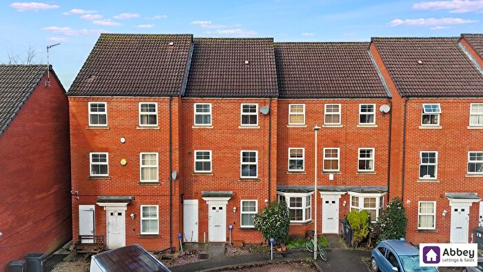 5 Bedroom Terraced House For Sale In Larchmont Road, Leicester, LE4