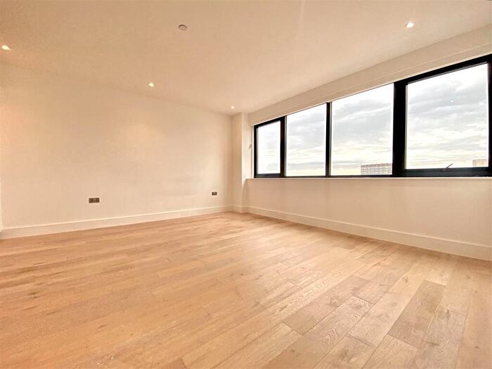 1 Bedroom Apartment To Rent In Romney Place, Maidstone, ME15