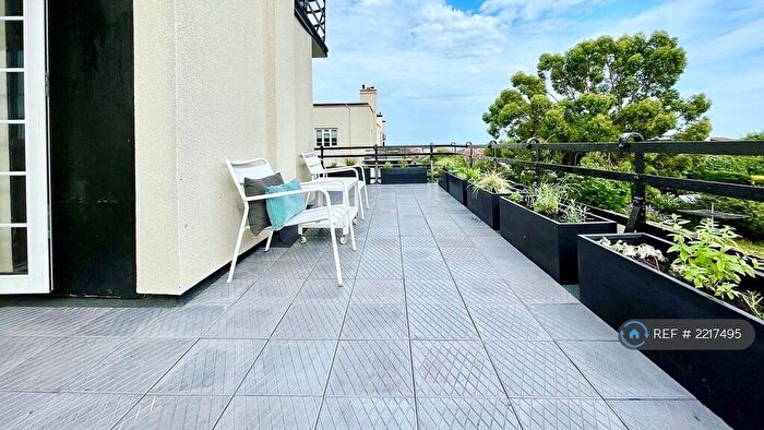 2 Bedroom Flat To Rent In London Road, Leigh-On-Sea, SS9