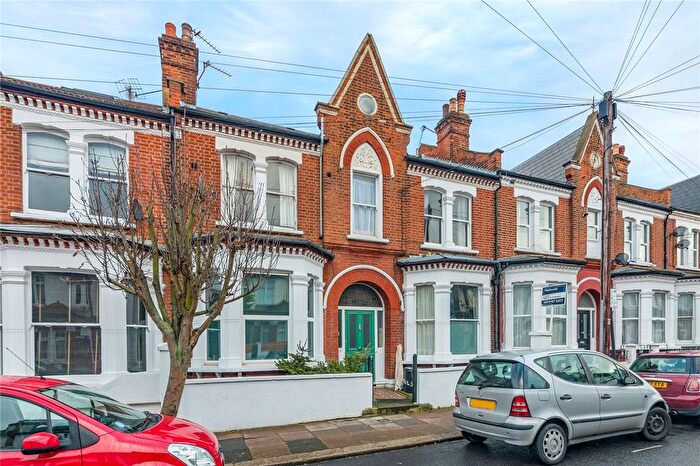 2 Bedroom Flat To Rent In Foulser Road, London, SW17