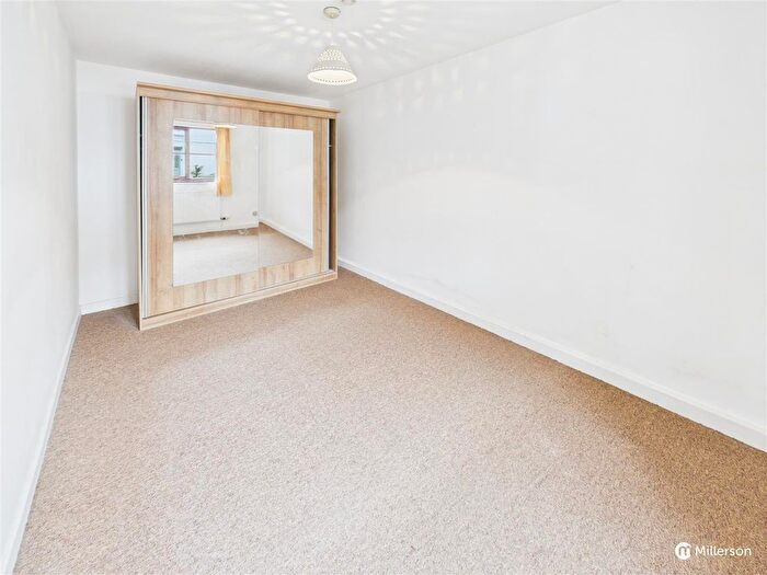 2 Bedroom Flat For Sale In St. Johns Street, Hayle, TR27