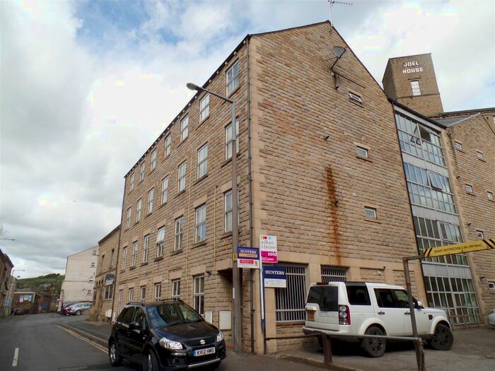 2 Bedroom Flat To Rent In Hollins Mill Lane, Sowerby Bridge HX6
