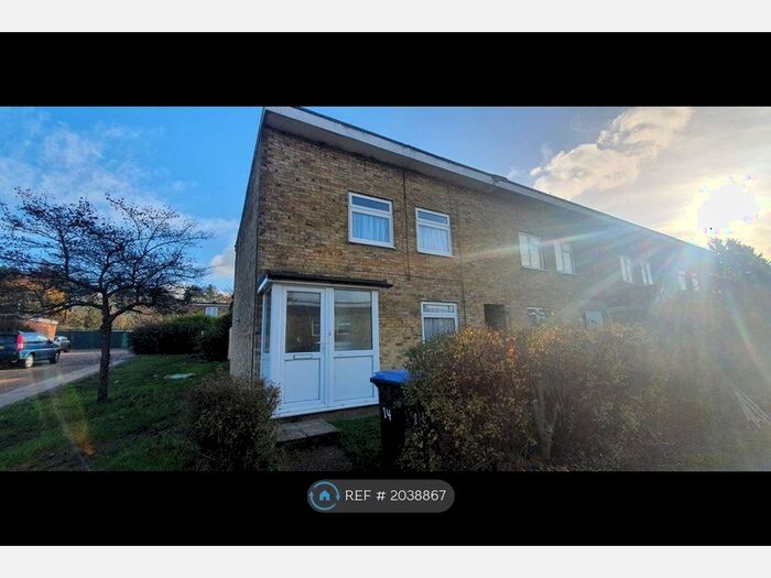 3 Bedroom End Of Terrace House To Rent In Honeysuckle Gardens, Hatfield, AL10