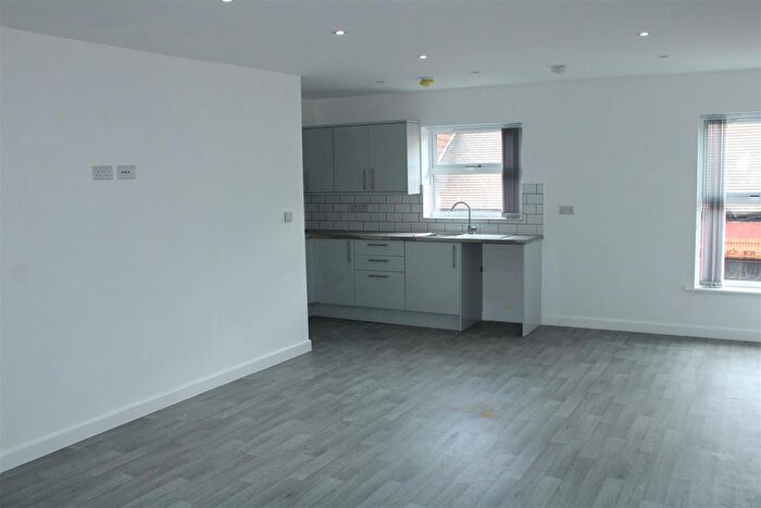 1 Bedroom Flat To Rent In Spring Head, Wednesbury, WS10