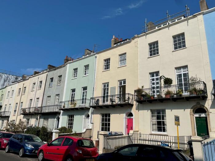 2 Bedroom Flat To Rent In Frederick Place, Clifton, Bristol, BS8