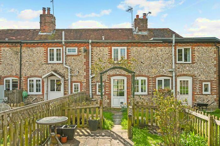 2 Bedroom Cottage For Sale In Hambledon, Nr Petersfield, PO7