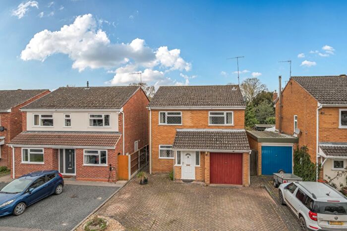 4 Bedroom Detached House For Sale In Mortlake Drive, Martley, Worcester, WR6