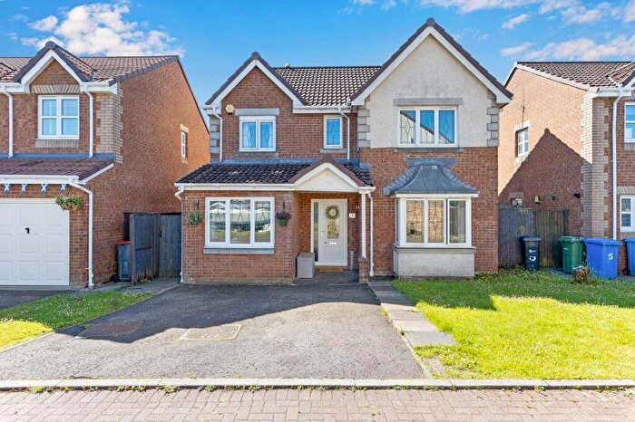 5 Bedroom Detached House For Sale In Ross Way, Livingston, EH54