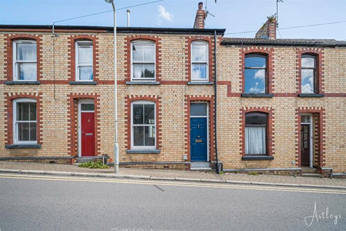 3 Bedroom Terraced House For Sale In Newton Road, Newton, Swansea, SA3