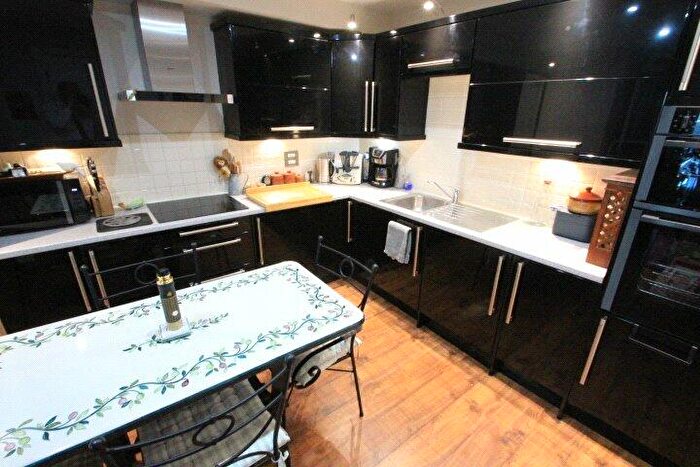 2 Bedroom Flat For Sale In Chaseley Gardens, Skelmorlie, North Ayrshire, PA17