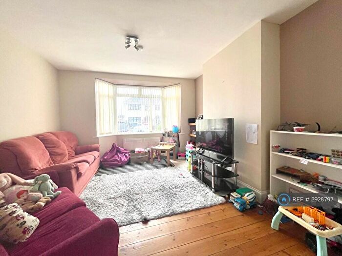 3 Bedroom Terraced House To Rent In Elm Park, Bristol, BS34