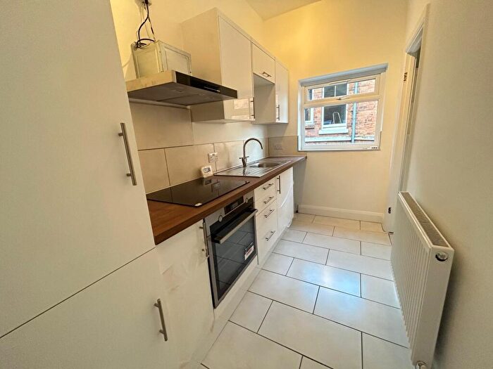 2 Bedroom House To Rent In Elm Bank, Mapperley Park, NG3