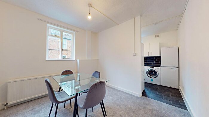 4 Bedroom Maisonette To Rent In Parfrey Street, Hammersmith, W6