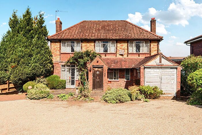 3 Bedroom Detached House For Sale In Lower Road, Great Bookham, KT23