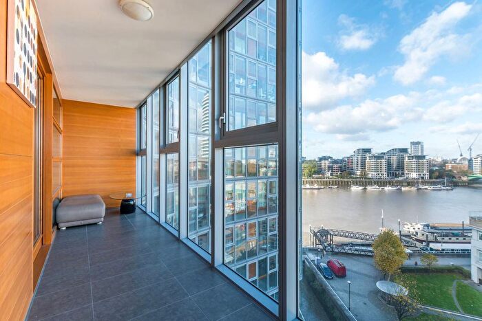 1 Bedroom Flat To Rent In Falcon Wharf, Battersea, London, SW11