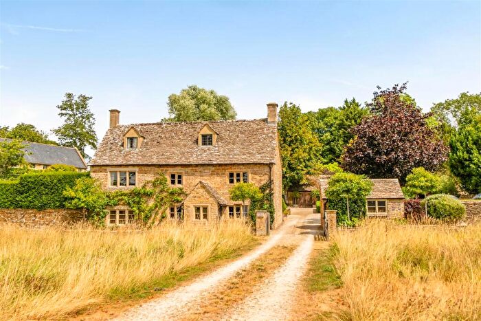 4 Bedroom Country House To Rent In Wyck Rissington, Cheltenham, GL54