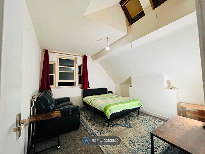 2 Bedroom Flat To Rent In Wembury Road, London, N6