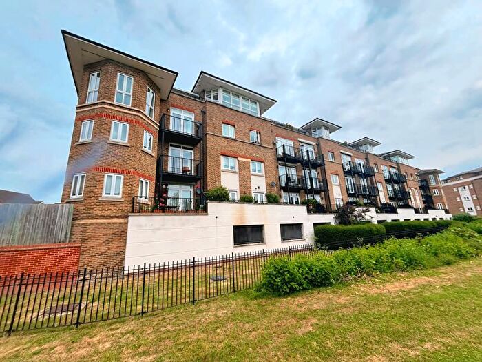 2 Bedroom Flat For Sale In Pond House, Lady Aylesford Avenue, Stanmore, Middlesex, HA7