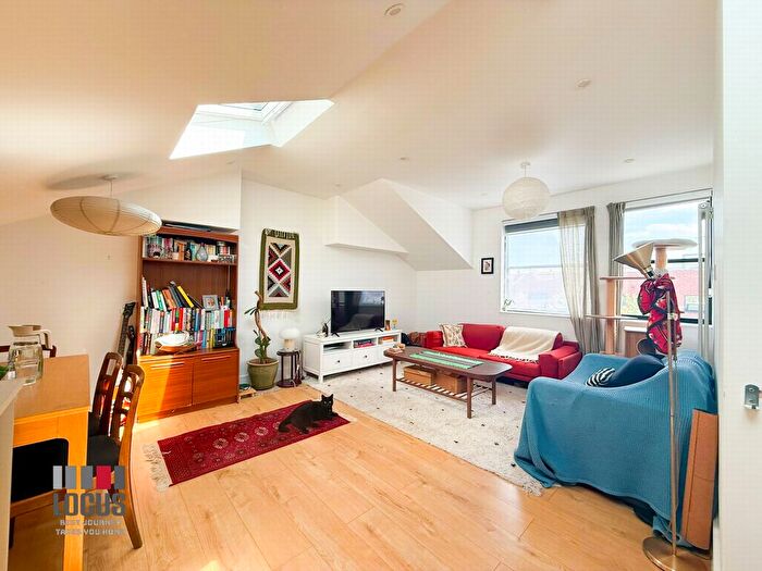 1 Bedroom Flat To Rent In Millers Terrace, London, E8