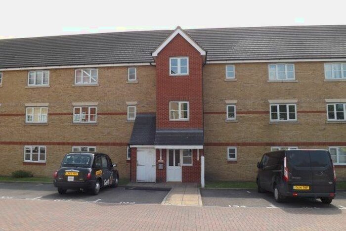 1 Bedroom Flat To Rent In Kendal, Purfleet, RM19