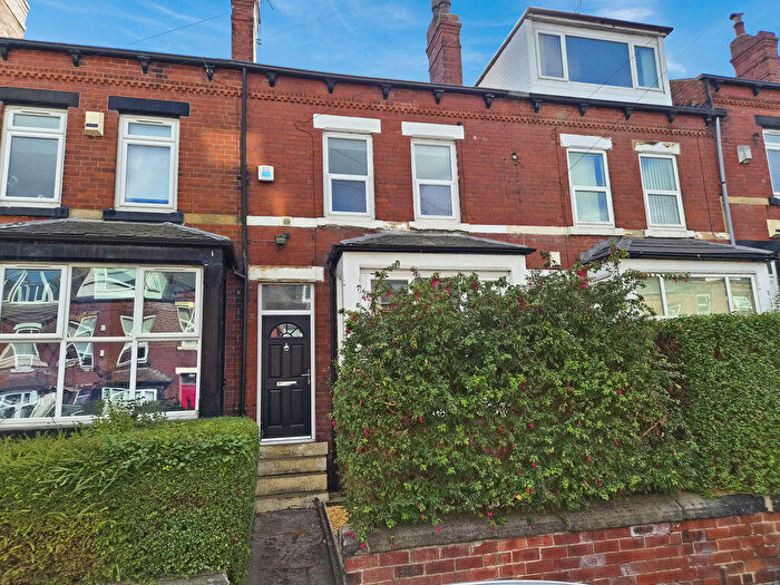 4 Bedroom Terraced House For Sale In Stanmore Street, Leeds, LS4